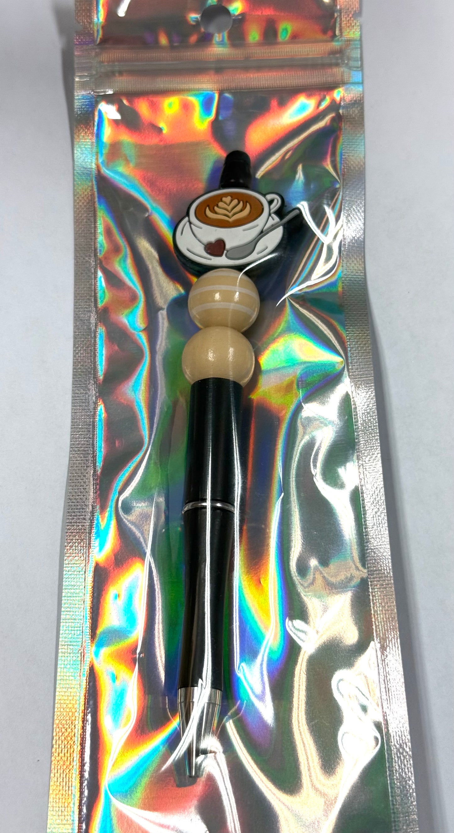 Beadable pen with focal