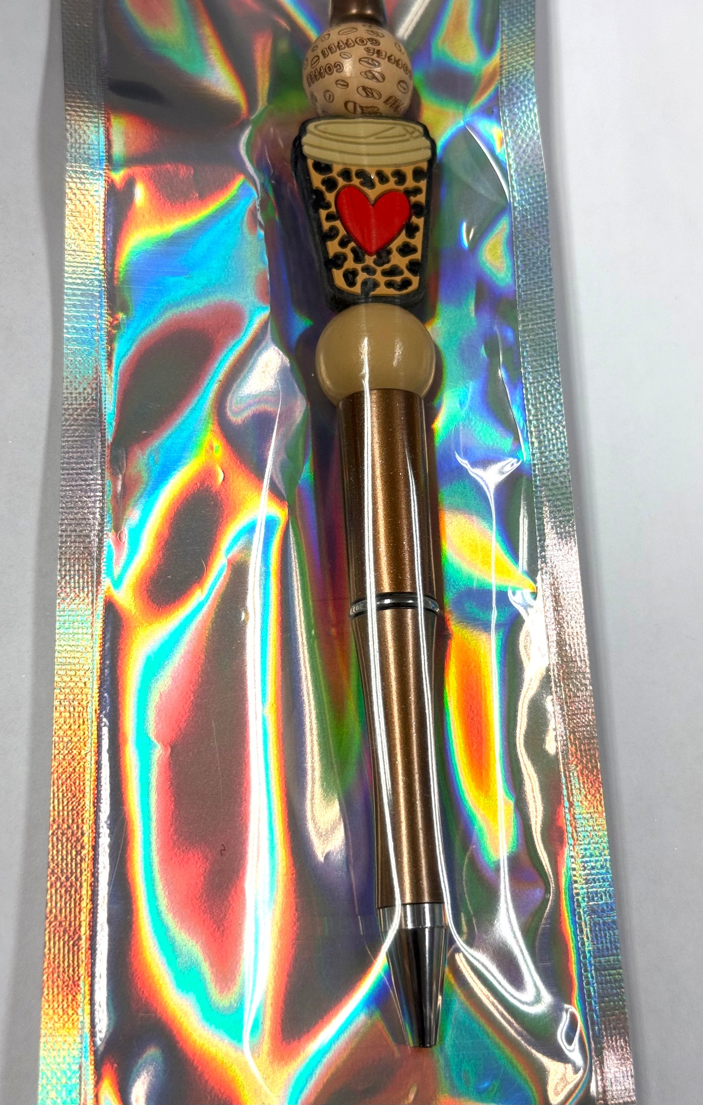 Beadable pens with focal